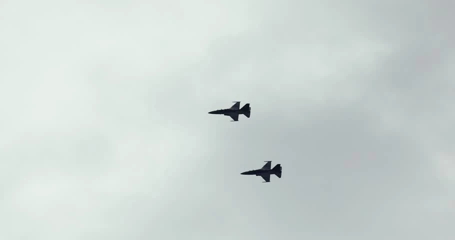 Βουίζουν τα αυτιά των Αλβανών σε Πρέσεβο-Κόσοβο: Ξανά στον αέρα φορτωμένα με πυραύλους τα σερβικά «φτερά» – Βίντεο